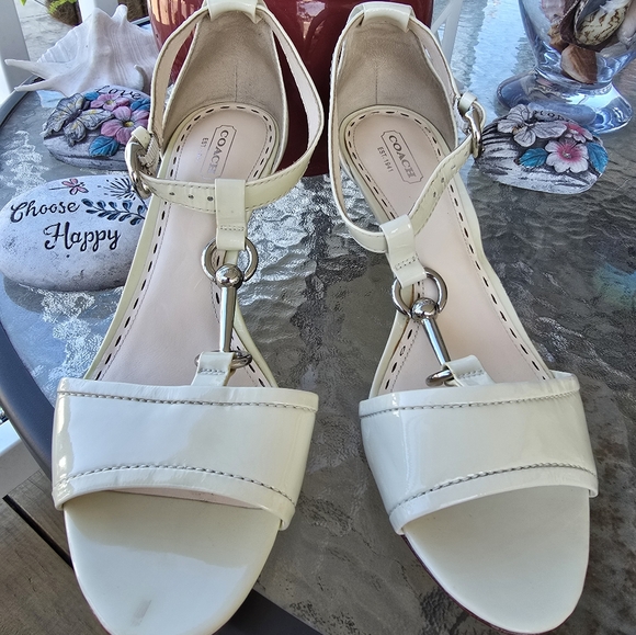 Coach Women's Cream Sandals Size 10B - Picture 2 of 11